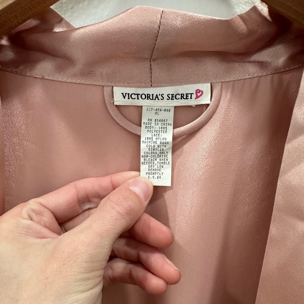 Victoria's Secret Blush Pink XL Satin Robe and Lace Chemise gown slip Set - Picture 7 of 11